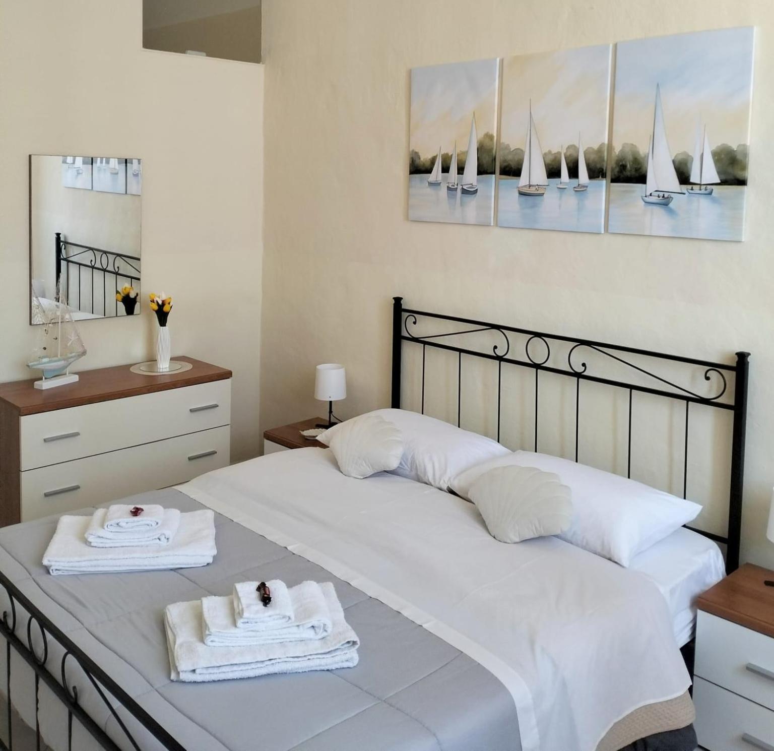 I Velieri Di Trapani Apartment Eksteriør billede
